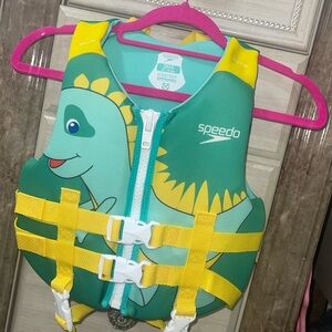 Vest for swimming